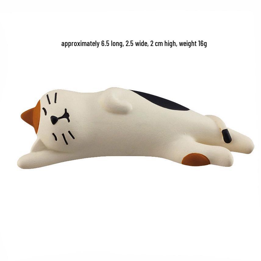 Japanese Cat Console Ornament: Trendy ZAKKA Resin Figure for Desktop or Car