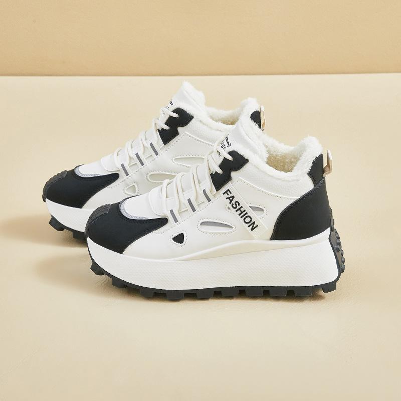 Winter Warm Snow Boots for Women Non-Slip Platform Running Sneakers With Faux Fur Lined Lace-Up Tennis Walking Shoes Women's Outdoor Short Booties