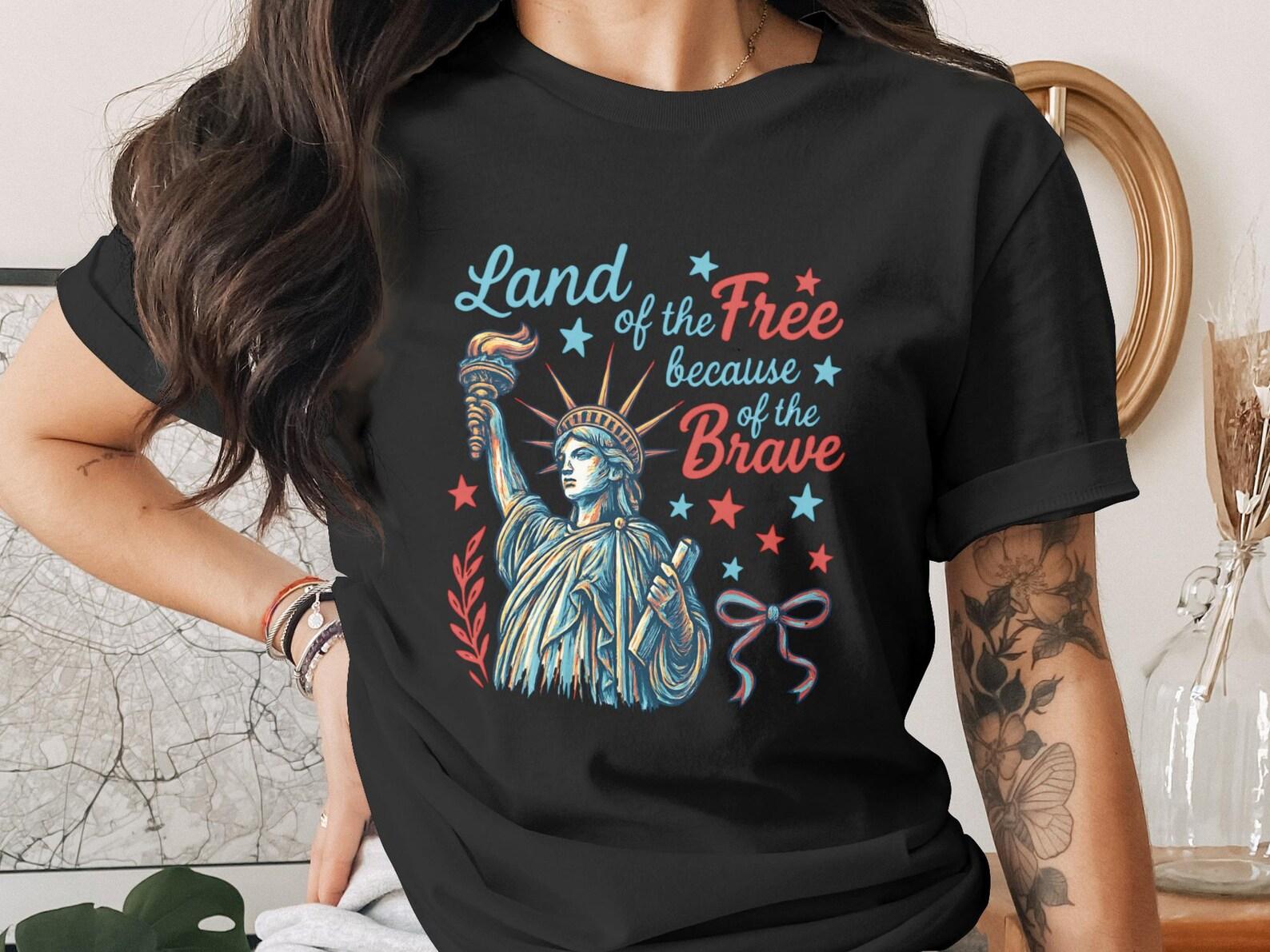 Land of the Free Because of the Brave T-Shirt, Patriotic USA 4th of July Tee, Independence Day Americana Gift, Veterans Day XL