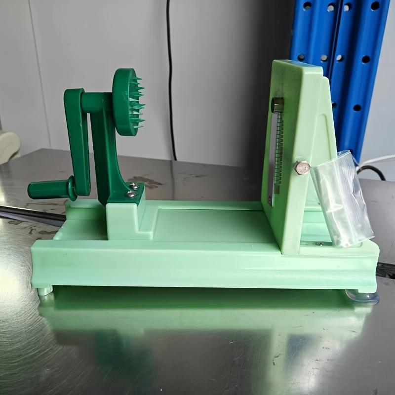 

1 шт. Многофункциональная ручная кухонная терка, овощерезка и фрукторезка спиральная с ручным приводом, пластик, не требует питания, вместимость менее 1 л cutter