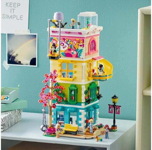 LEGO Friends 41748 Heartlake Community Center