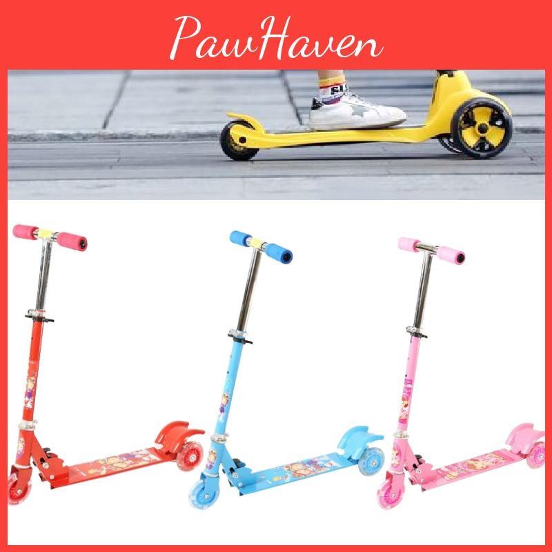 Three Iron Kids Wheel Scooter With Flashing Illumination And Folding Compact