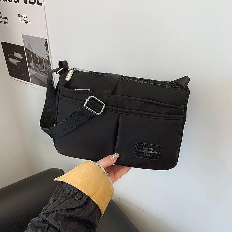 

Вместительная высококлассная сумка-мессенджер для поездок на работу, женская летняя новинка, маленькая квадратная сумка, холщовая сумка на плечо чёрный