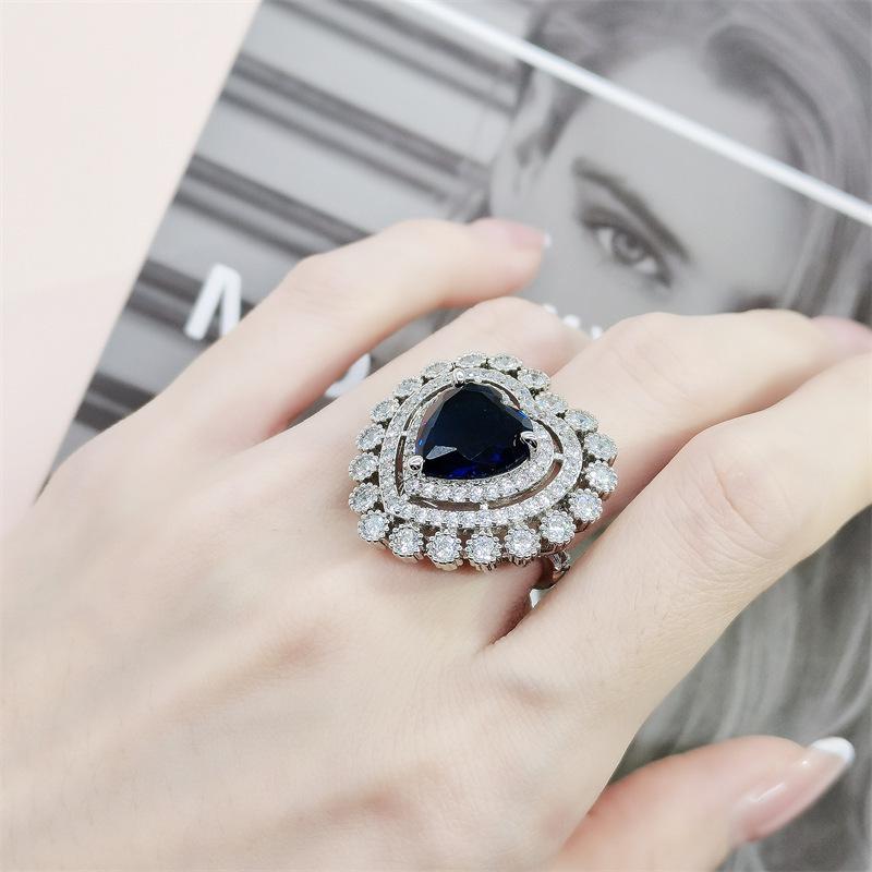 Luxurious Sapphire Heart Zircon Ring - Stylish, Open Design for Women Adjustable Open