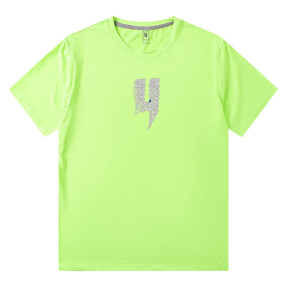 

Quick-Dry Men s T-Shirt by Yelir World: Trendy Short Sleeve Sports Base Layer for Running & Tennis S