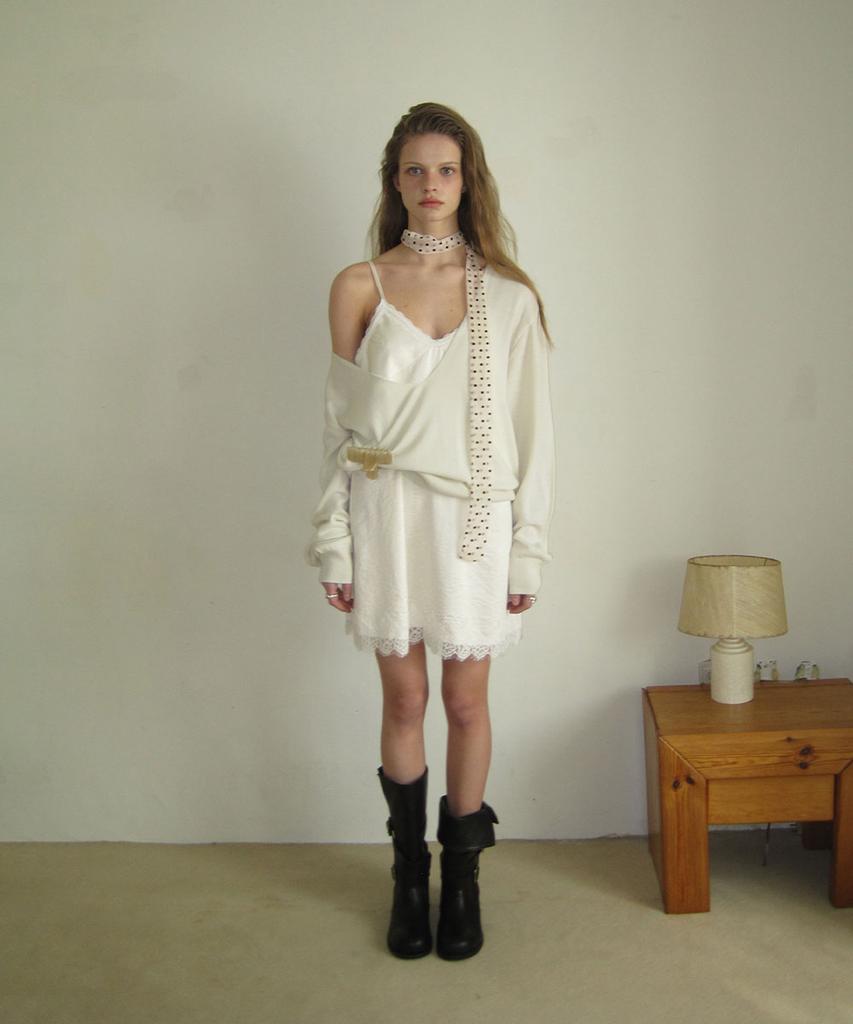 Eopaeleolakaibeu Aloha Lace Satin Mini Dress - Cream