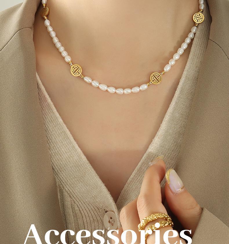 Vintage-Inspired Noble 'Fu' Pendant Freshwater Pearl Necklace - Personalized Jewelry In 18K Gold-Plated Titanium Steel