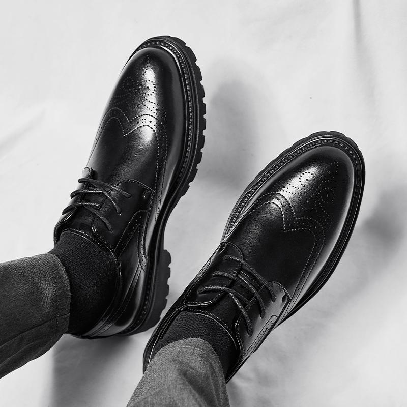 Brogue Men's formal leather shoes Fashionable classic British style Outdoor leisure business party Wedding groom's Black shoes