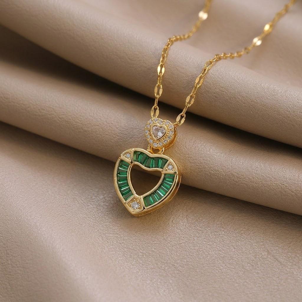 European & American Style Heart-Shaped Zirconia Pendant Necklace for Women