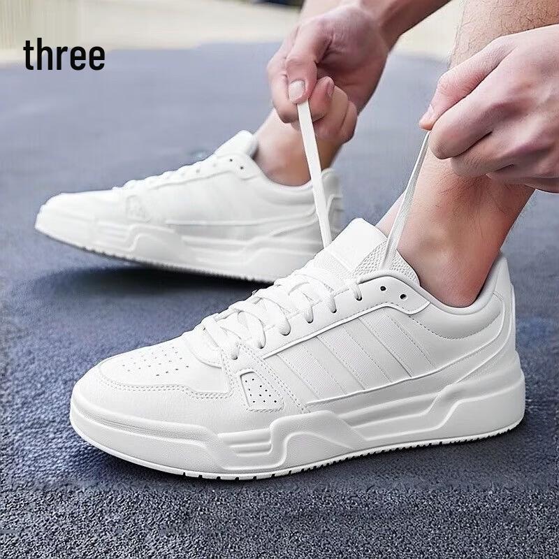 

Adidas Men s JS4358 Casual Athletic Shoes 39