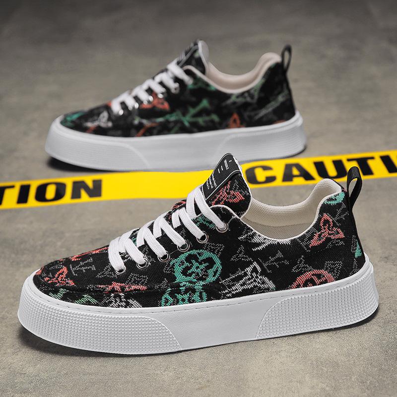 Men's Shoes Summer New Breathable Canvas Shoes Versatile Lightweight Soft Sole Non-slip Low-top Board Shoes Men