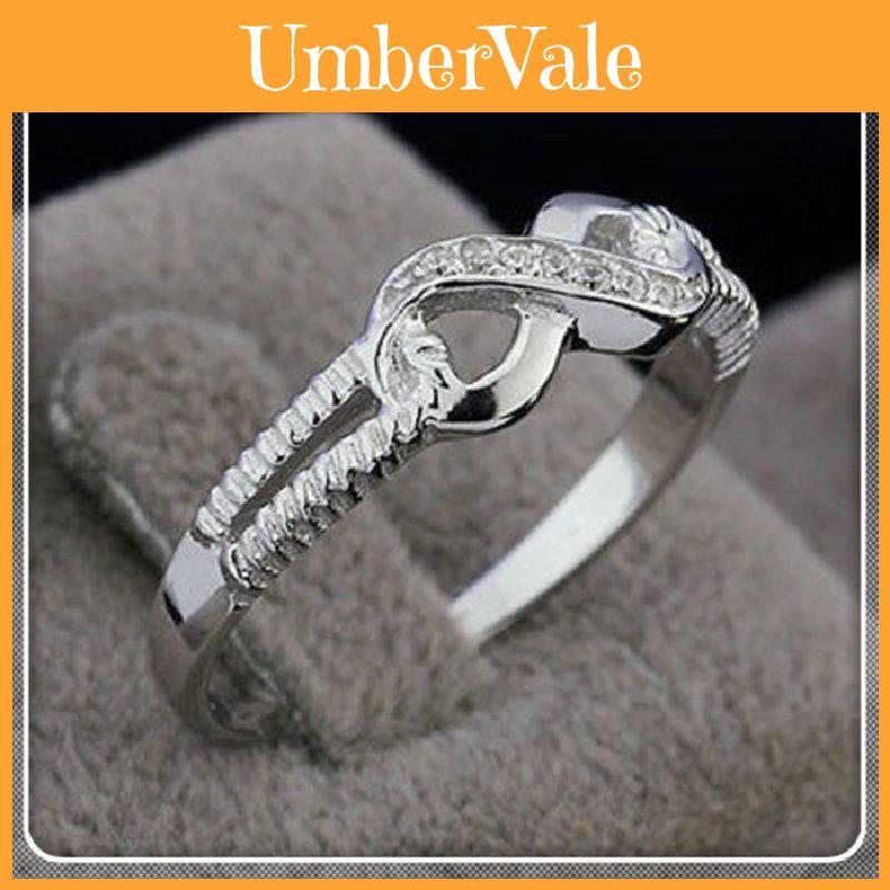 Stunning Electroplated Platinum -embedded Infinity Ring For Men And Women