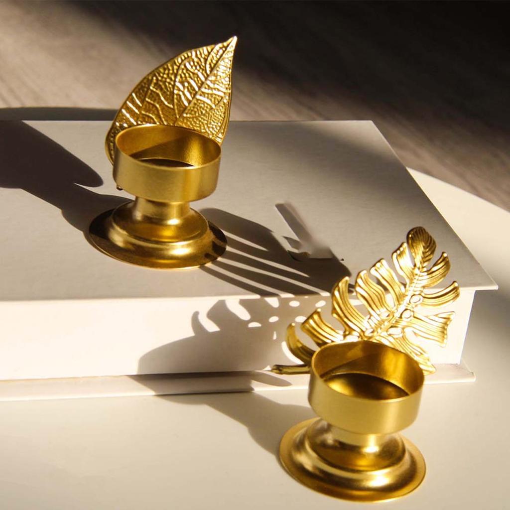 Golden Iron Tealight Candle Holder for Elegant Dining Room and Weddings Centerpieces Metal Leaf Shape Candlestick Stand