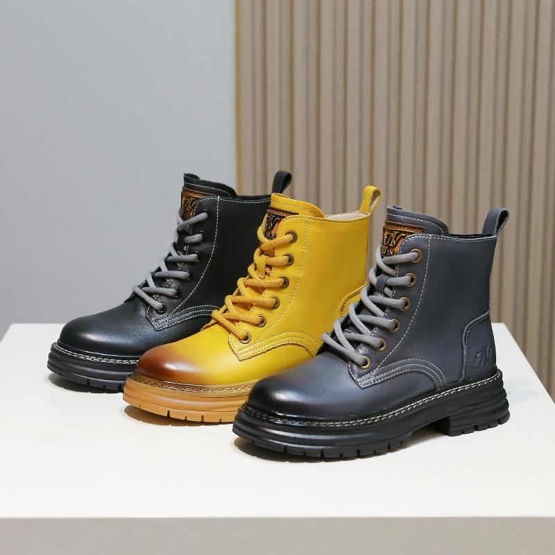 Martin Boots Women's Autumn and Winter, the New Super Soft First Layer Cowhide British Style Platform Internet Celebrity Velvet Short Boots Women's B