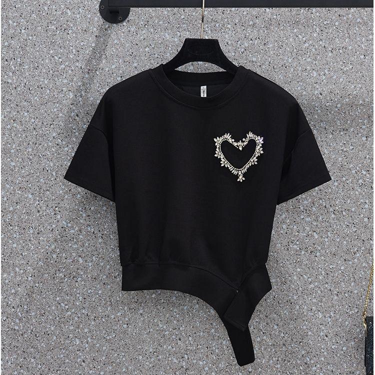 Beautiful Casual Sports Suit for Women In Summer, Fashionable Age-reducing Style, Short-sleeved Shorts, Two-piece Set, Fashionable