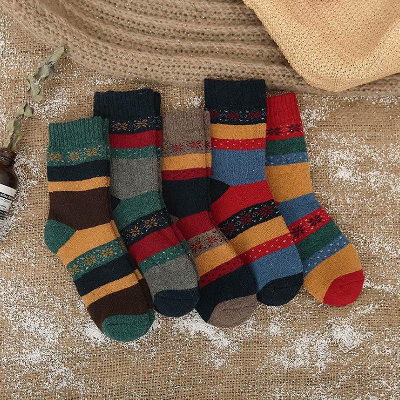 

5/10 Pairs Comfortable Casual and Versatile Winter Thickened Warm Terry Socks for Women Retro Ethnic Style Mid Calf Wool Socks for Women 5 Pairs