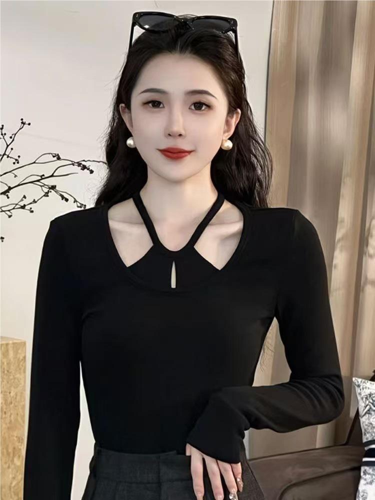 Women's Hollow Design Halter Neck Long Sleeve T-Shirt - Slim-Fit, Stylish, Sexy Spring/Autumn Base Layer.