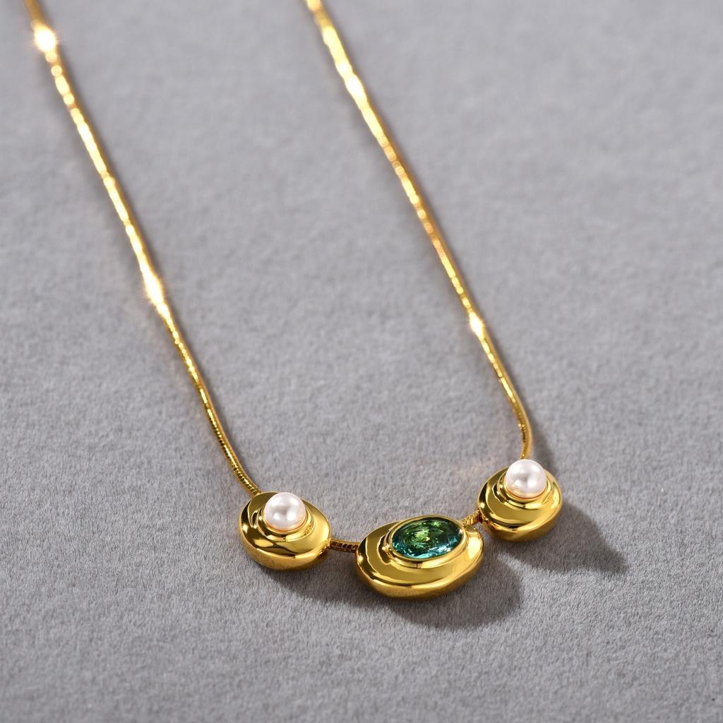 Premium Light Luxury Copper Plated 18K Real Gold Inlaid Emerald Pearl Pendant Collarbone Chain Personalized Fashion Simple Necklace