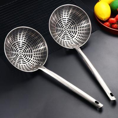 Colador de Acero Inoxidable Mango Largo Freír Aceite Cocina Red para Alimentos Fritos Herramienta Tamiz Cuchara Cuchara Escurridora Herramienta de Cocina Doméstica