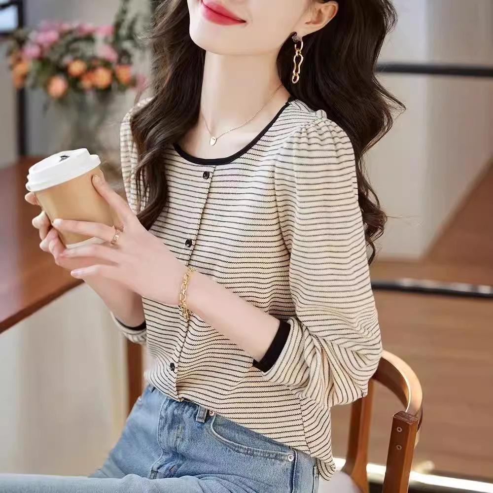 Korean Style Striped Long-sleeved Sweater for Women In Autumn and Autumn New Casual Simple and Versatile Base T-shirt Top