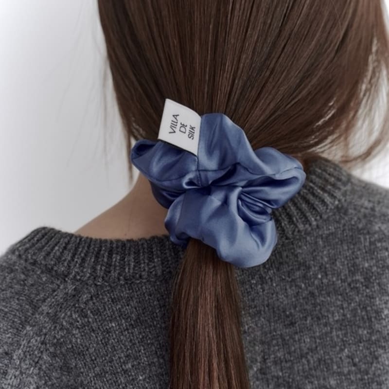 VILLA DE SILK High Density 100% Silk Scrunchie ( Light Khaki/ Camel / Vintage Blue )
