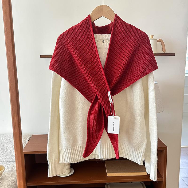 Solid Color Cross Knitted Triangle Scarf Women'S Winter Warm Neck Protection Shawl Clothing Matching Shawl Scarves