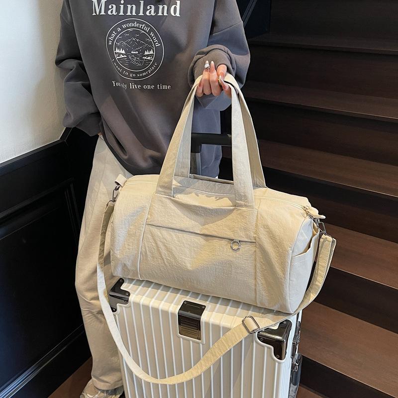 Einfache und vielseitige leichte Umhängetasche im japanischen Stil, lässige Sporttasche, geräumige Tragetasche, modische Crossbody-Reisetasche