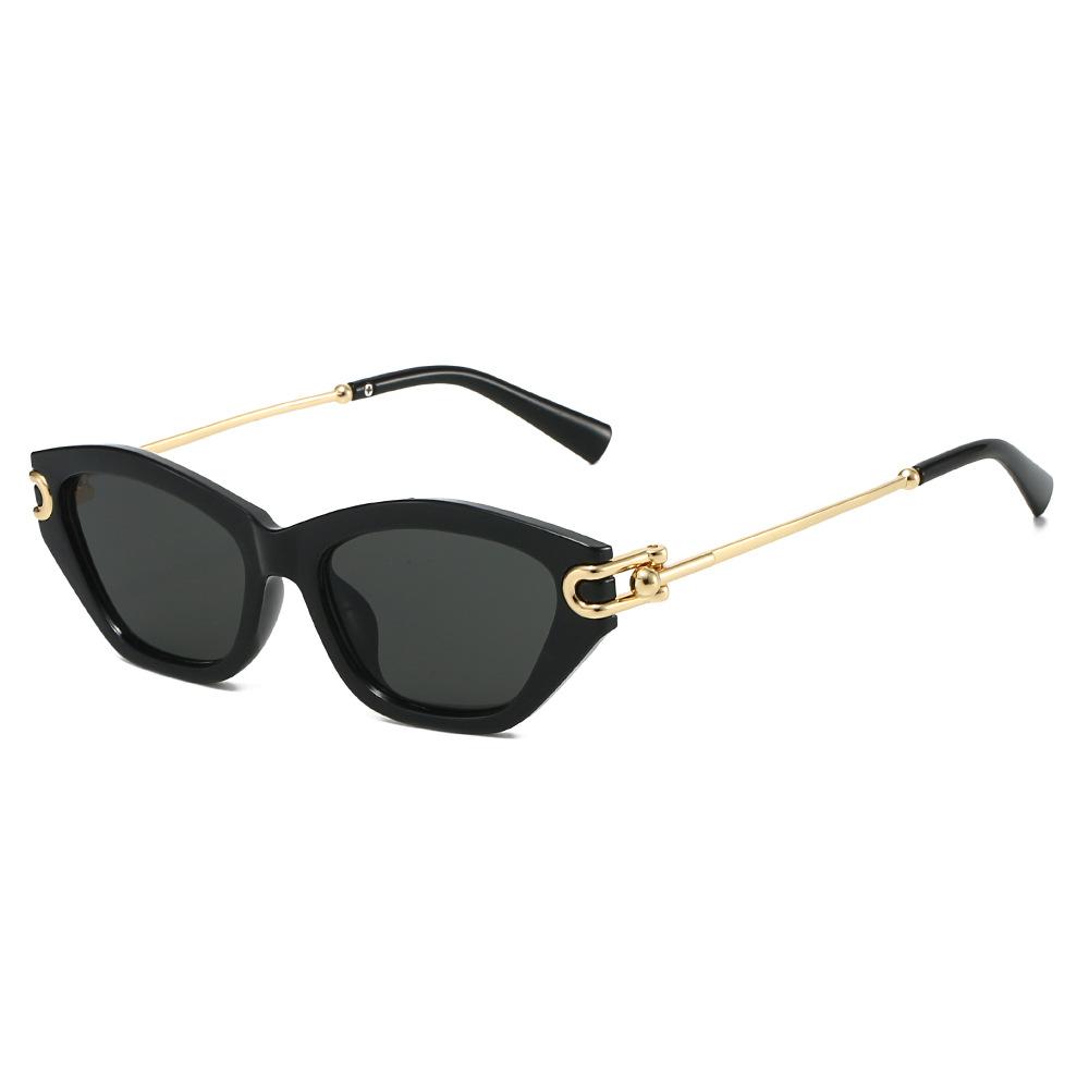 Square Cat Eye Sunglasses for Women | Retro Fashion Shades with Bold Frame Regular