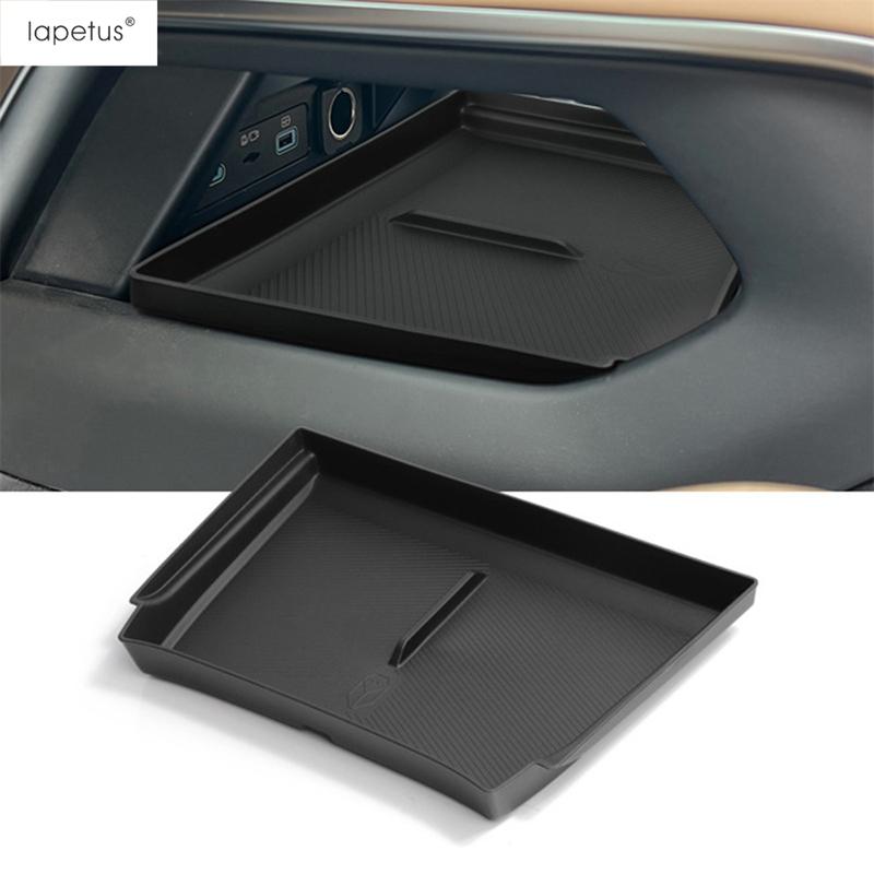 Car Phone Wireless Charging Pad Mat / Center Console Armrest Storage Box Tray Organizer Accessories For BYD Leopard 8 2024 2025
