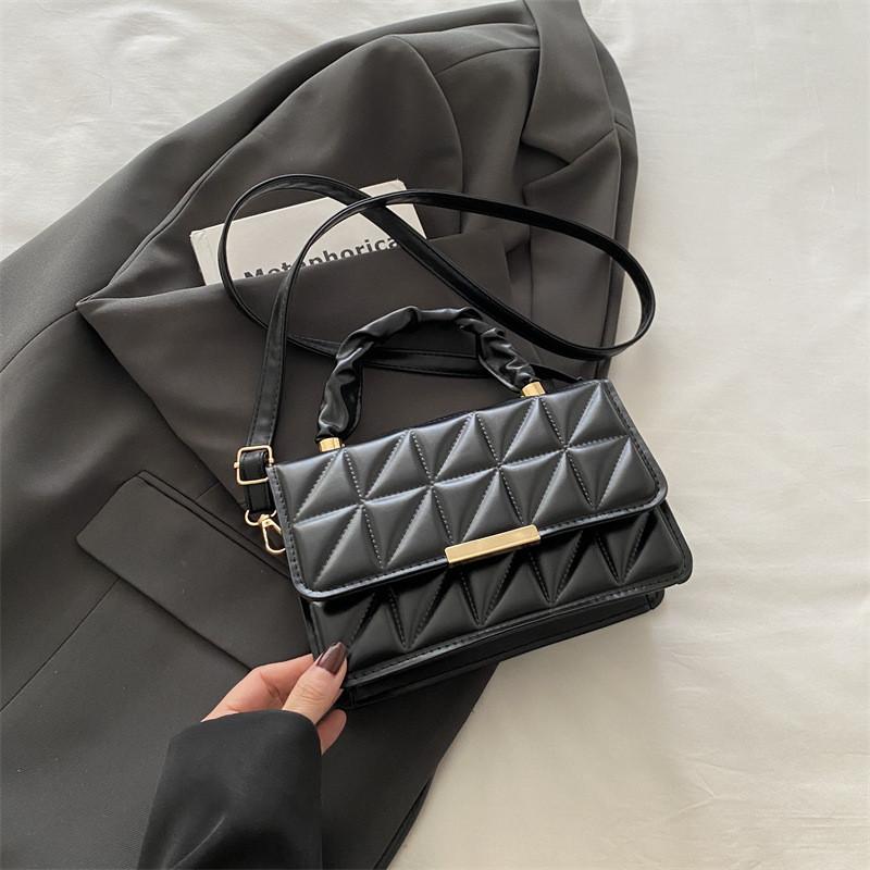 Fashionable Pu Material Small Square Bags Unique Design For Women Stylish Everyday Use чёрный
