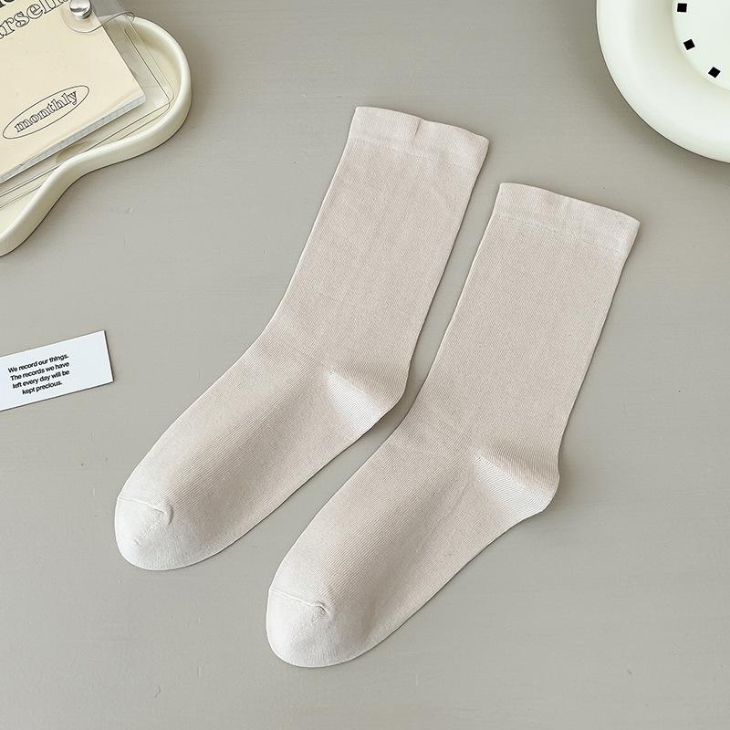 Female Spring and Autumn Sweat Absorption Deodorant Loose Mouth Boneless Month Son Tube Pile Socks