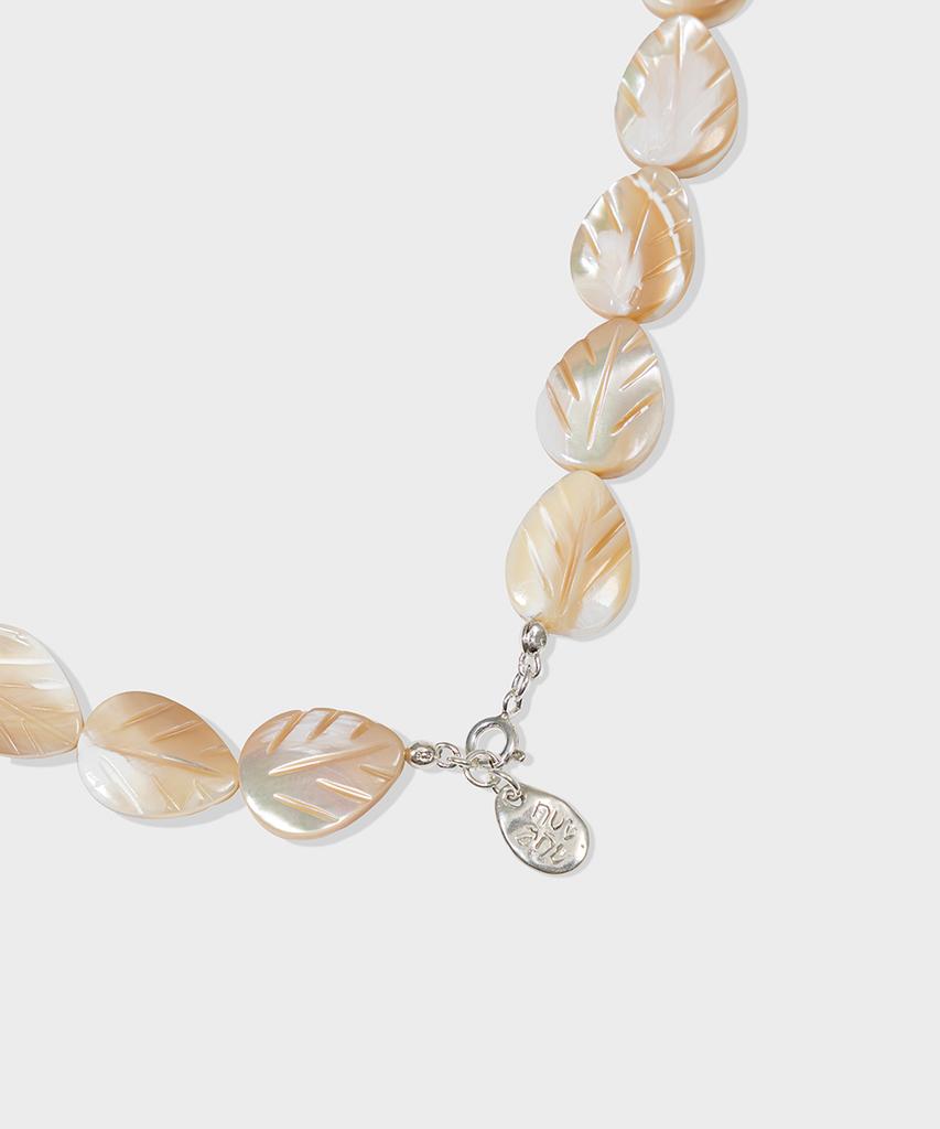 Nuuanu Kai Necklace_Beige