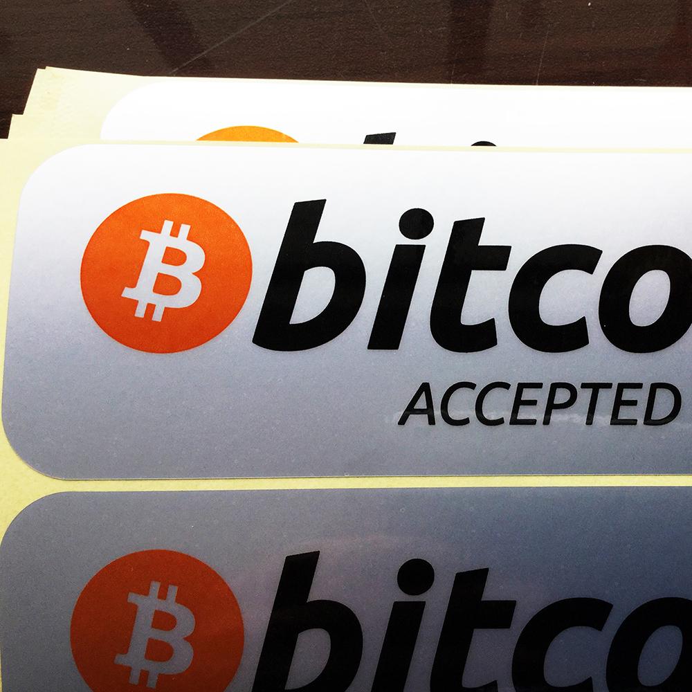 10pcs 14.5x5.5cm BTC Accepted Here Self-adhesive Label Durable Silver PET Sticker Tear Resistant Cryptocurrency Promotion Tag