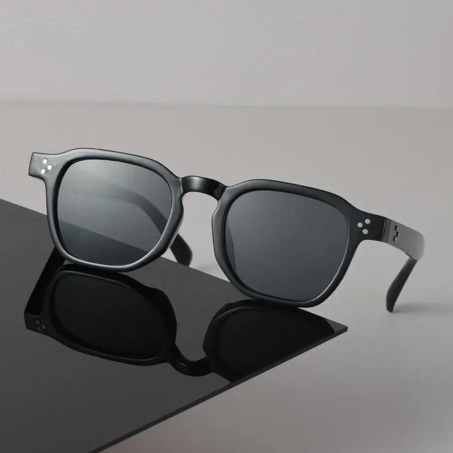 Retro Classic Square Sunglasses For Women Men Stylish Minimalist Female Male Fashion Glasses