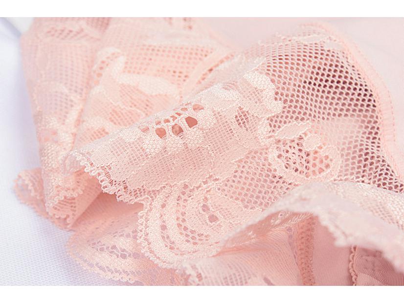 Plus Size Seamless Silk Mid-Waist Lace Panties for Curvy Women