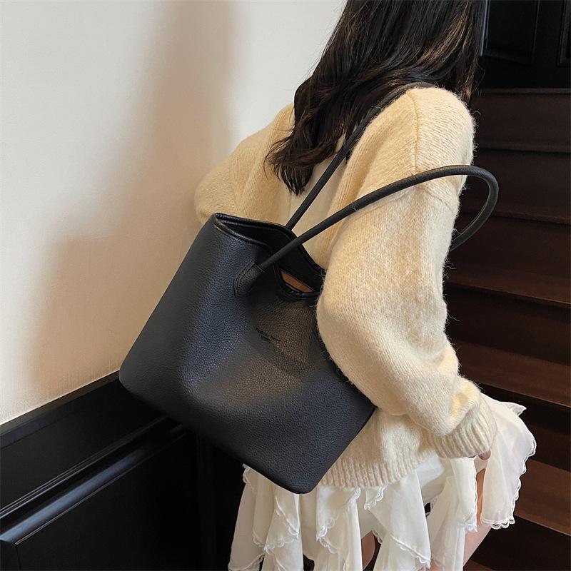 Bag Women's Large Capacity Tote Bag 2025 New Casual Shoulder Bag Handbag Retro Versatile Underarm Bag