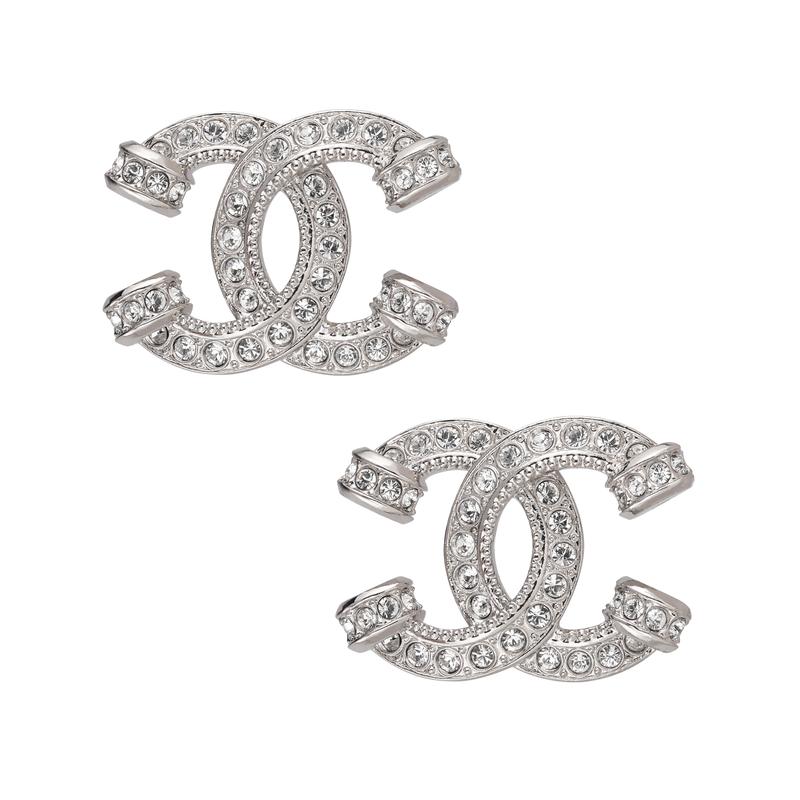 

CHANEL [Spring and Summer 23] Double C Logo Diamond-encrusted Metal Earrings Women s Silver срібний