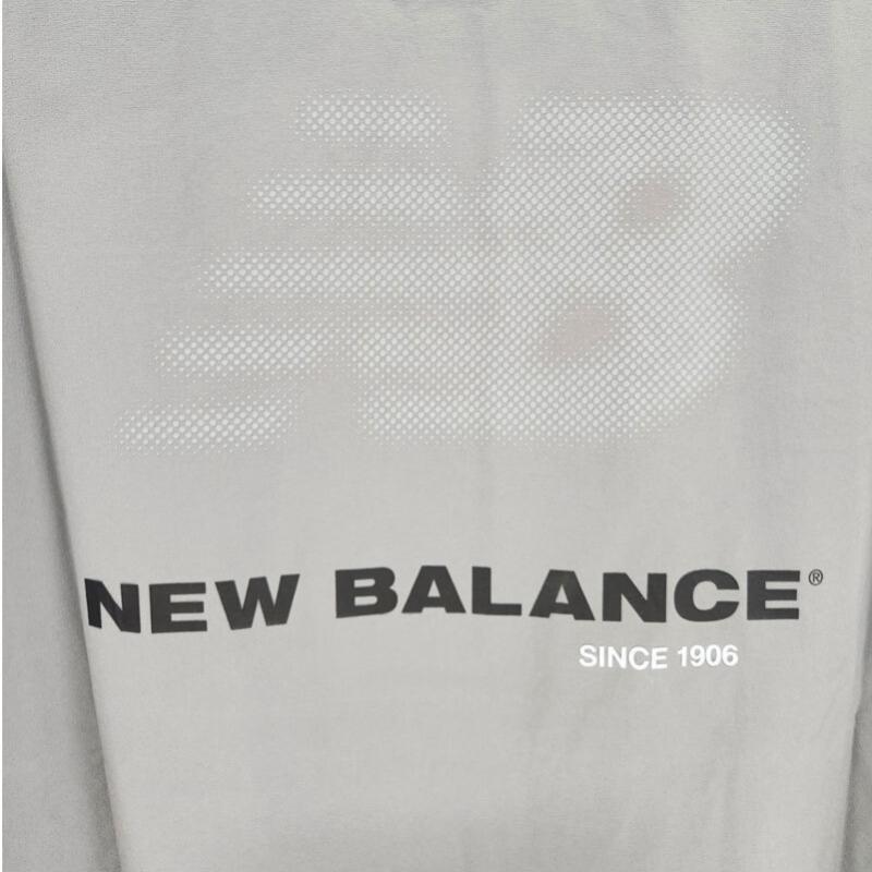 New Balance Men Frozen Essential Woven Tee Charcoal Nbneg31623