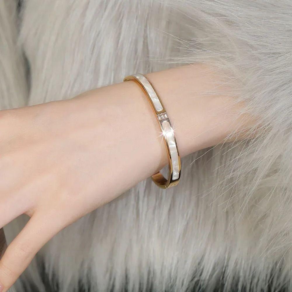 Ins Design Titanium Steel Bangles Luxury Couple Bracelets Shell Mother Bracelet  Wedding