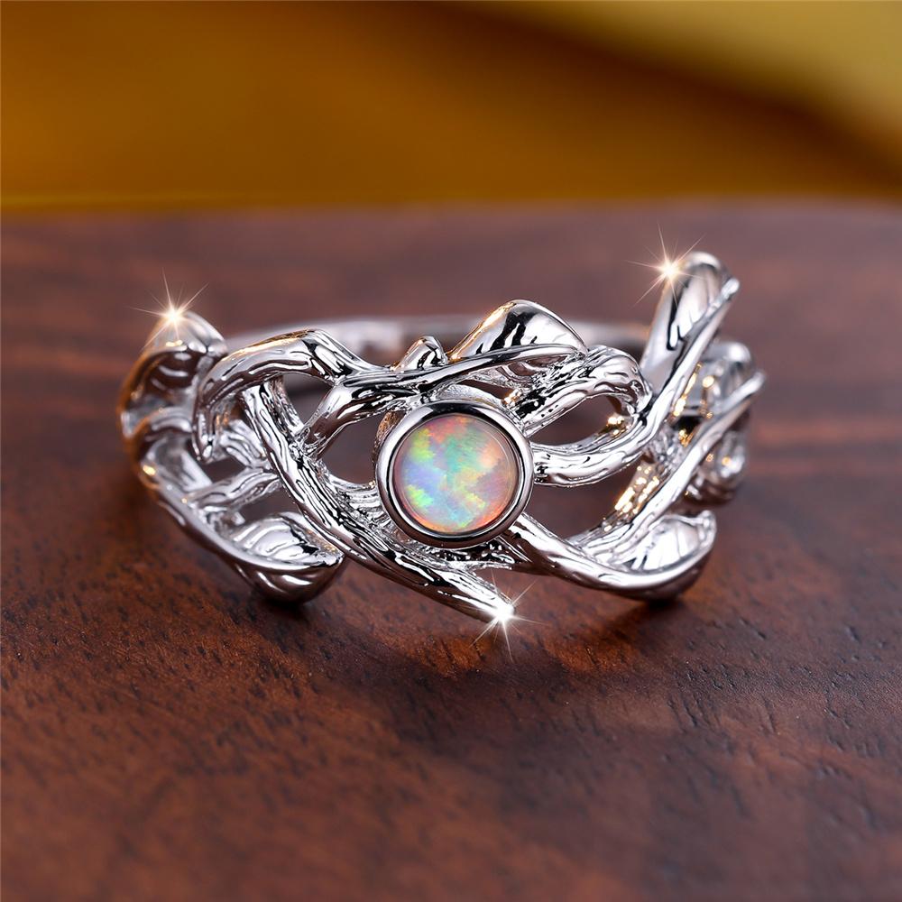 Süßer Damen Weißer Feueropal Stein Blattring Vintage Goldfarbe Hochzeits Schmuck Für Frauen