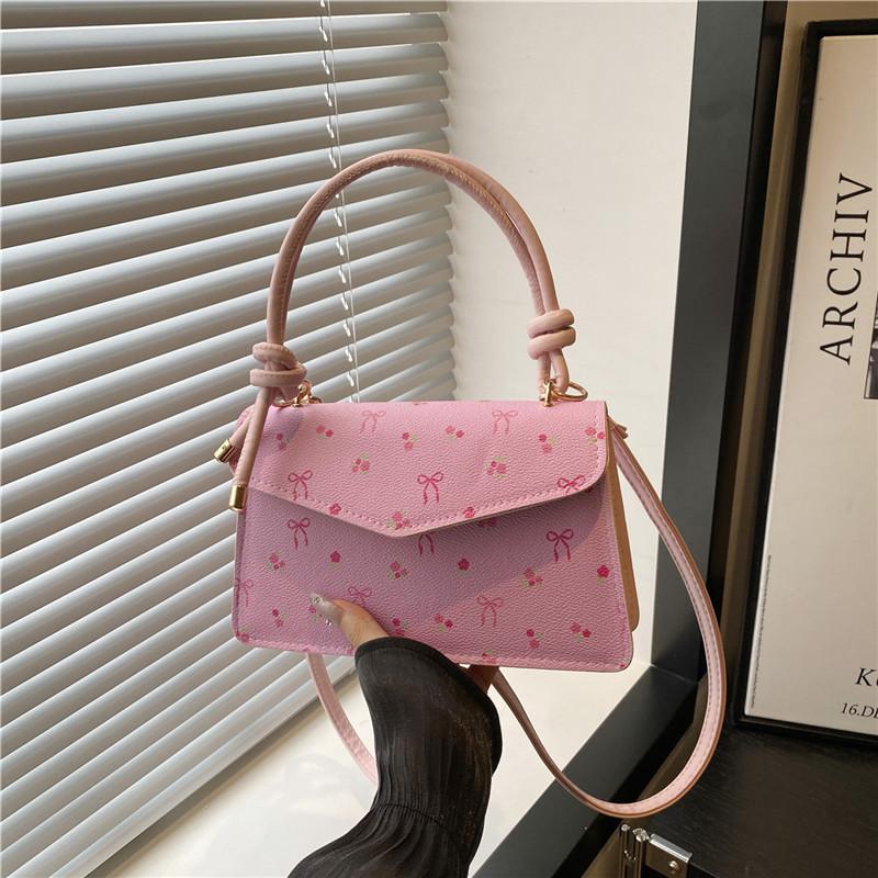 Fashion Handbag Bag Women's Personality New Trendy and Beautiful Casual Messenger Bag Niche Design Small Square Bag