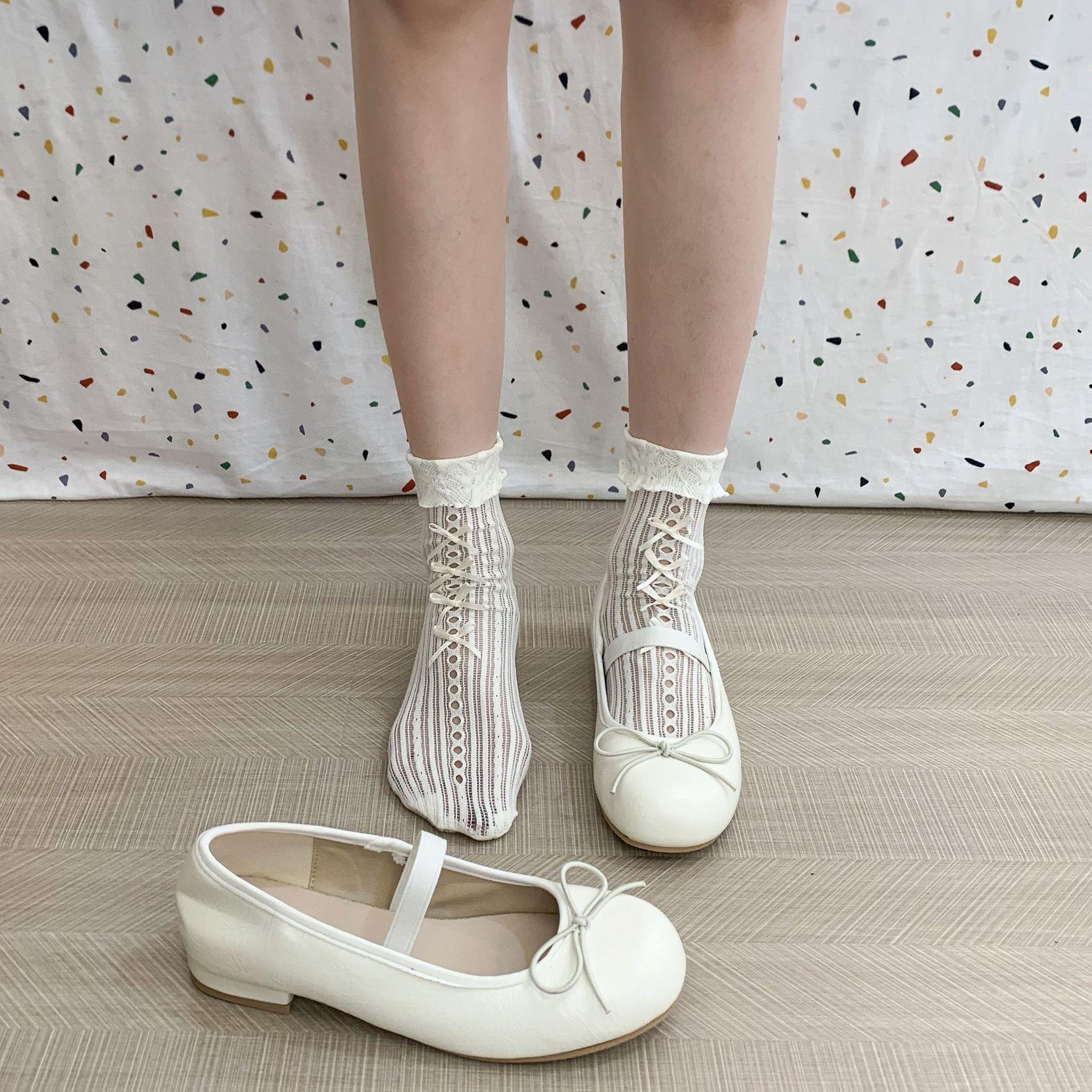 

White round head with skirt light mouth thick heel single shoes women s 2025 new summer retro French ballet Mary Jane shoes 35 бежевий