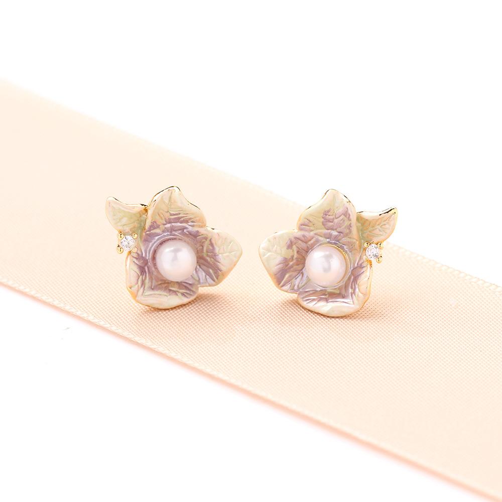 Creative Geometric Irregular Floral Design Earrings Fashionable Casual Style Inlaid with Pearl Accessories Women's Stud Earrings