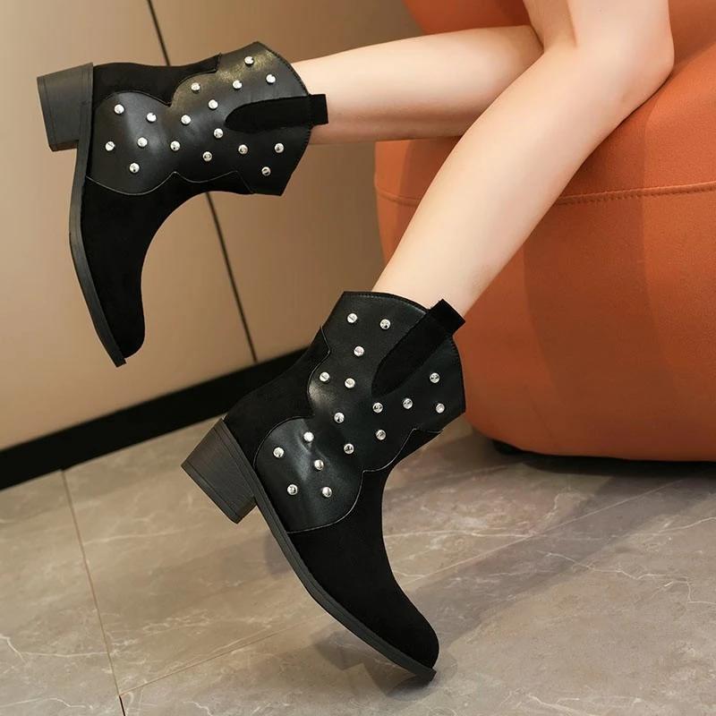 Big Size Explosive European and American Fashion Round Head Metal Rivets Belt Buckle Martin Boots Foreign Trade Women's Boots
