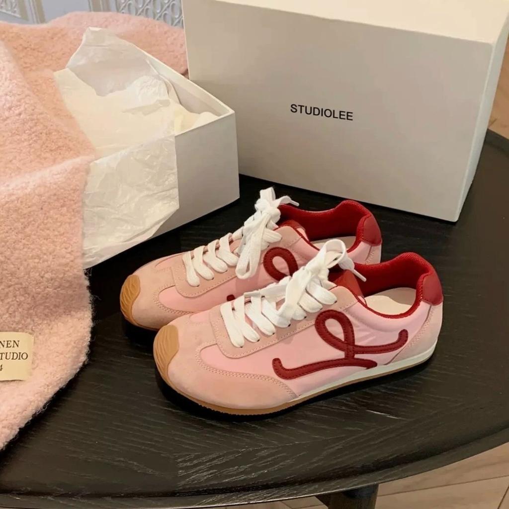 Retro flat-bottomed German training shoes for women's 2025 autumn new big-headed ugly cute asymmetrical lace-up sports and leisure Forrest Gump shoes