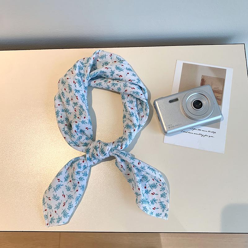 Quadratischer Schal aus Baumwolle und Leinen mit floralem Tupfenmuster - Retro & frisches Kopftuch