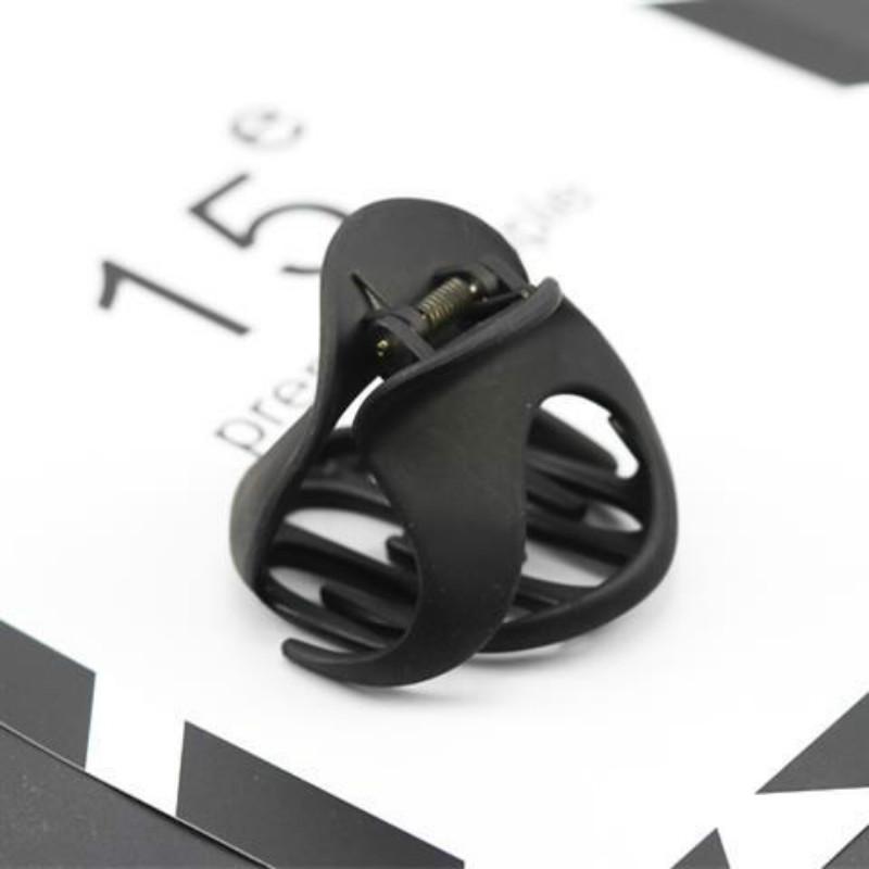 Simple Fashion Hair Clips for Hair Claw Clip Hair Clips for Women Frosted Solid Color Girls Claw Clip Hairpin Hair Accessories