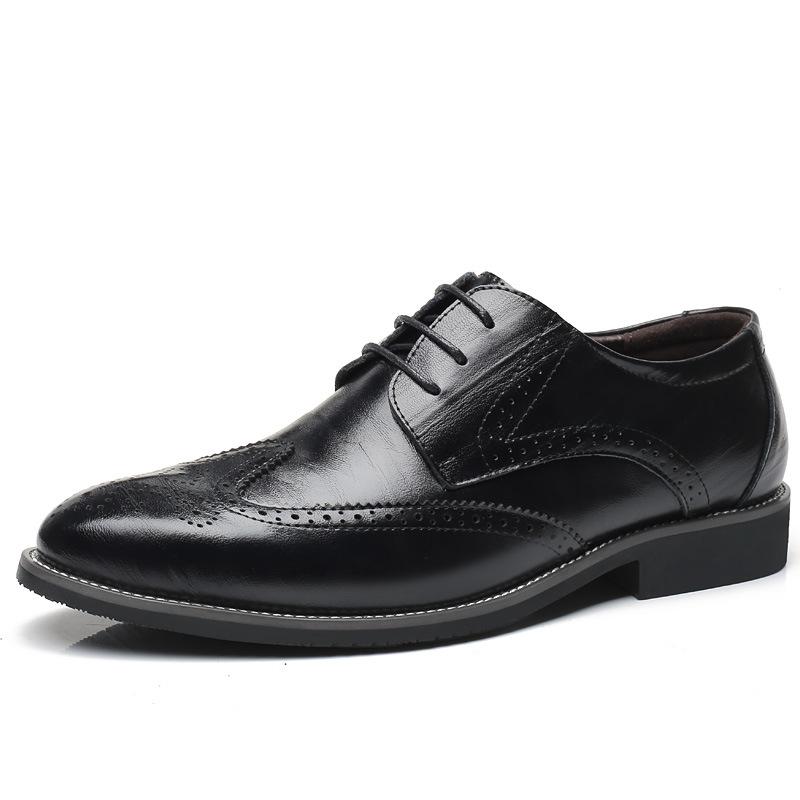 Flat Classic Men Dress Leather Wingtip Carved Italian Formal Plus Size Lace Up Pointed Shoes Men Casual Party Shoes