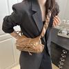Neue einfache plissierte Single-Shoulder-Unterarm-Umhängetasche, modisch und elegant in der Textur, Sommer-Schleifen-Pendler-Damentasche