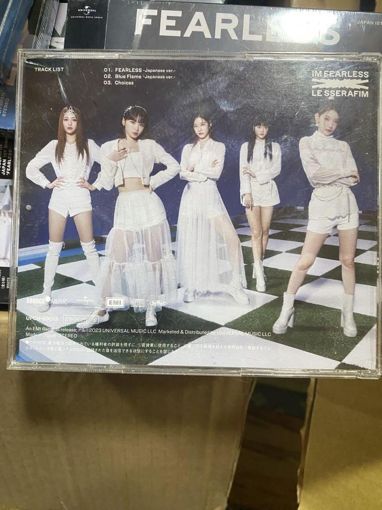 [USED] LE SSERAFIM FEARLESS 1st Japanese single 3 pieces